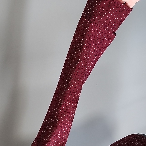 American Eagle Seriously Soft maroon and white button-down shirt - Picture 5 of 9